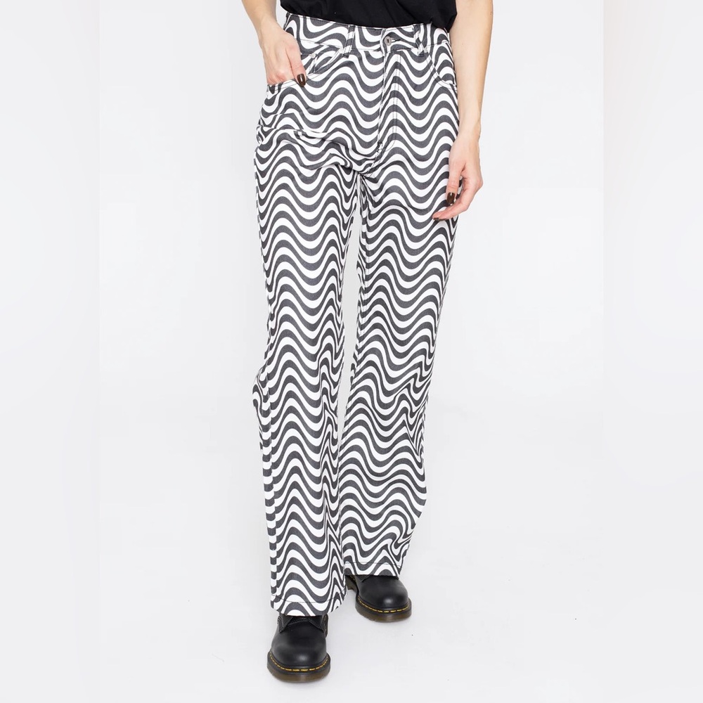 Size 24 The Ragged Priest Wave Print Jean in Charcoal